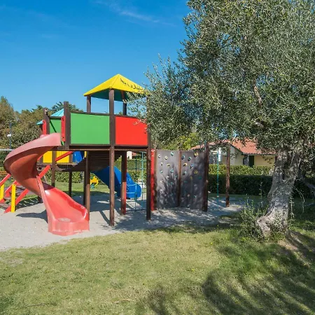 Vakantiehuis Locazione Turistica Mare Verde.4 *
